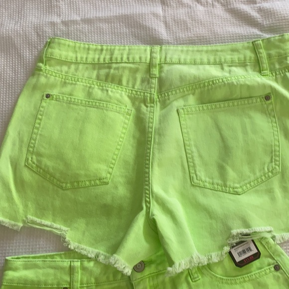 100% cotton denim shorts, brand new size 9 or 13 - Picture 4 of 6